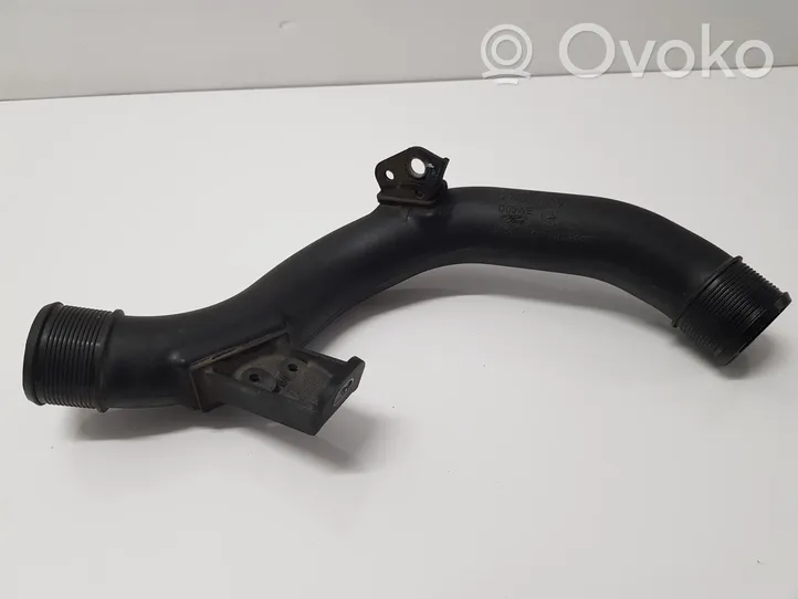 Ford Transit -  Tourneo Connect Tube d'admission de tuyau de refroidisseur intermédiaire F1F16F075A