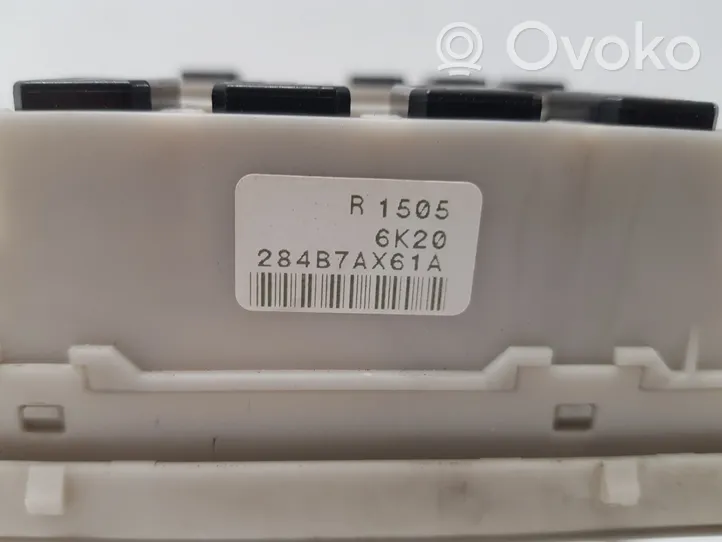 Nissan Note (E11) Module de fusibles 284B7AX61A