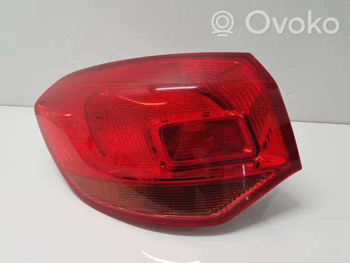 Opel Astra J Galinis žibintas kėbule 366900804