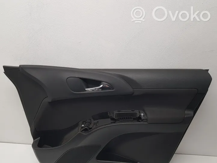 Opel Meriva B Boczki / Poszycie drzwi przednich 13313026