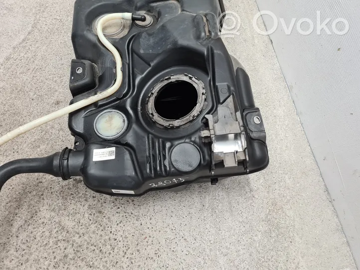 Volkswagen Golf VII Réservoir de carburant 5Q0201085F