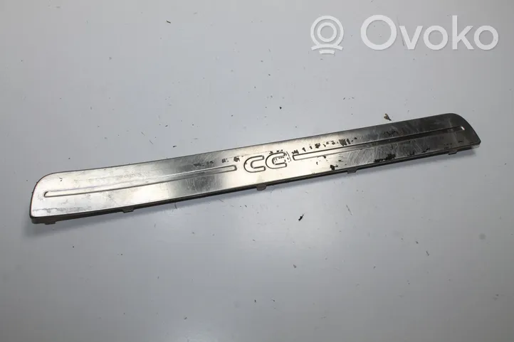 Volkswagen PASSAT CC Rear sill trim cover 