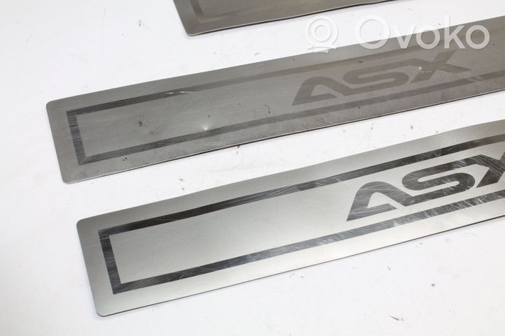 Mitsubishi ASX Set di rifiniture davanzale (interno) SP041005