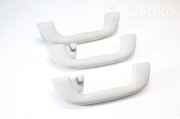 Mazda CX-7 Un set di maniglie per il soffitto 