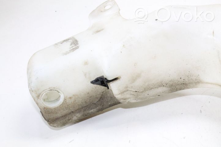 Ford Fiesta Zbiornik płynu spryskiwaczy lamp 8A6117B613AF