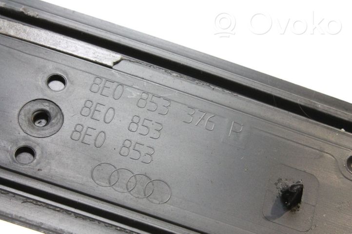 Audi A4 S4 B7 8E 8H Rivestimento del sottoporta delle minigonne laterali 8E0853376P