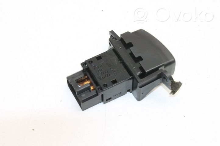 Subaru Legacy Hazard light switch 