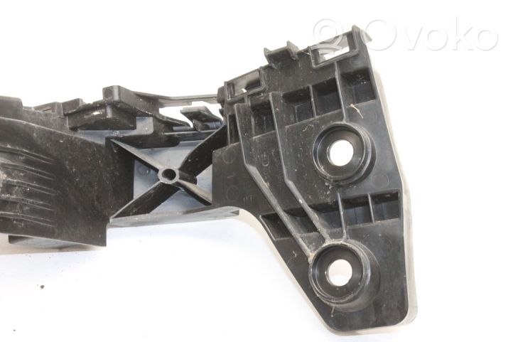 Volkswagen Golf VIII Staffa angolare del supporto di montaggio del paraurti 5H6807394E