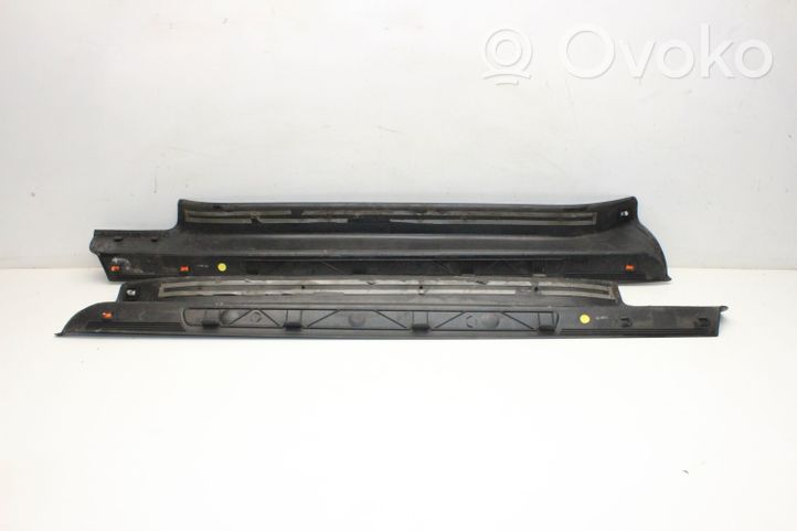 Audi TT TTS Mk2 Set di rifiniture davanzale (interno) 8J0853492