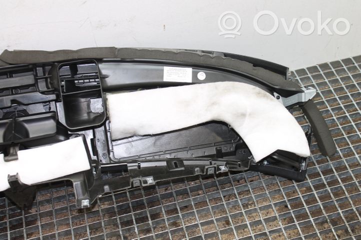 Mercedes-Benz CLS C219 Tableau de bord A2196801487