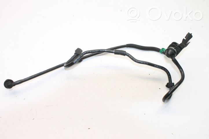 Ford Focus Tuyau d'alimentation conduite de carburant 