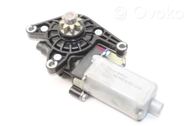 Ford Focus Moteur de lève-vitre de porte avant P1245937001