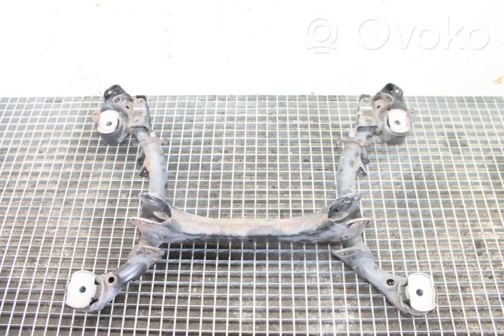 Audi A4 S4 B9 Rama pomocnicza tylna 8W0505235AE