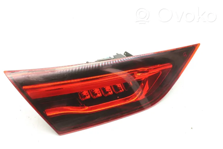 Mercedes-Benz CLA C118 X118 Lampy tylnej klapy bagażnika A1189066300