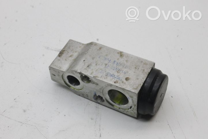 Opel Antara Air conditioning (A/C) expansion valve 615837