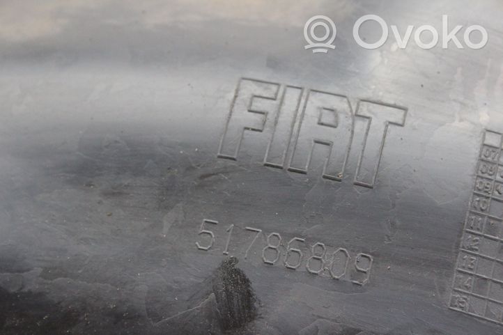 Fiat 127 Revestimientos de la aleta guardabarros antisalpicaduras trasera 51786809