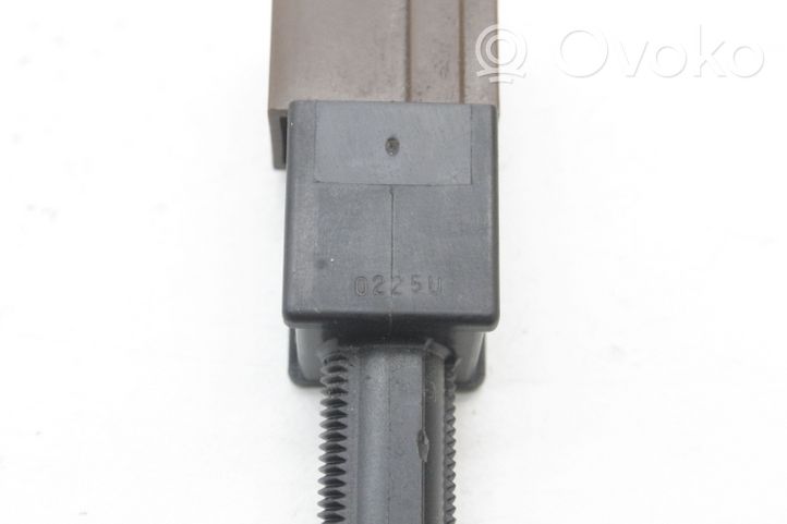 Nissan Qashqai+2 Brake pedal sensor switch 