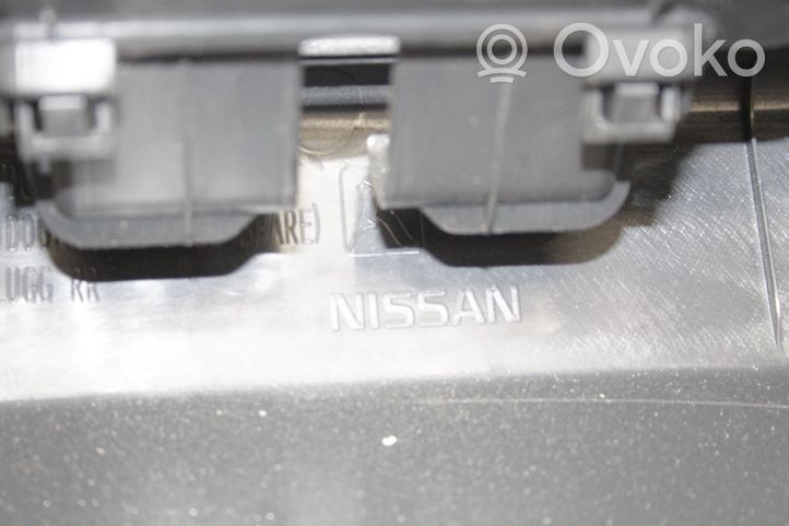 Nissan Qashqai+2 Rivestimento di protezione sottoporta del bagagliaio/baule 84992JD00A