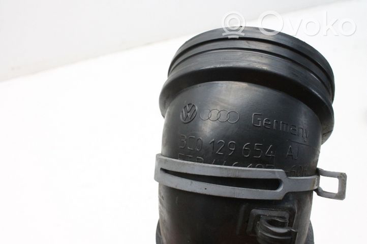 Volkswagen PASSAT B7 Воздухопроводоздухопроводы 3C0129654AJ