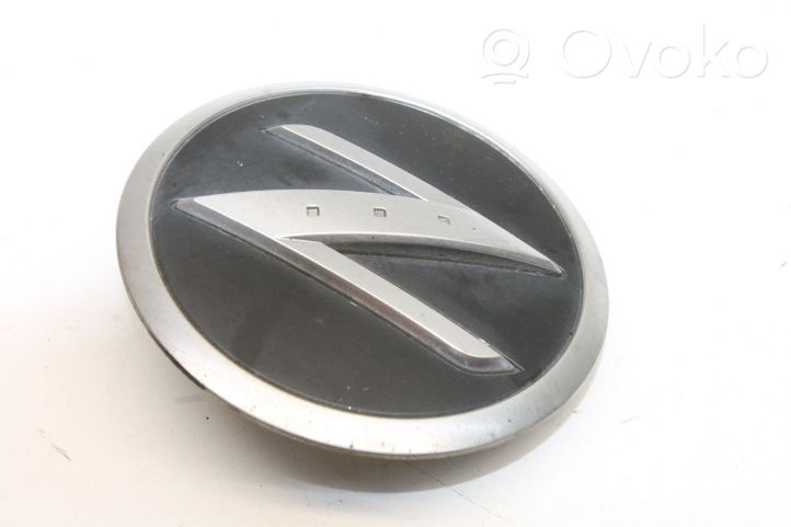 Nissan 350Z Logo parafango 63890CD000