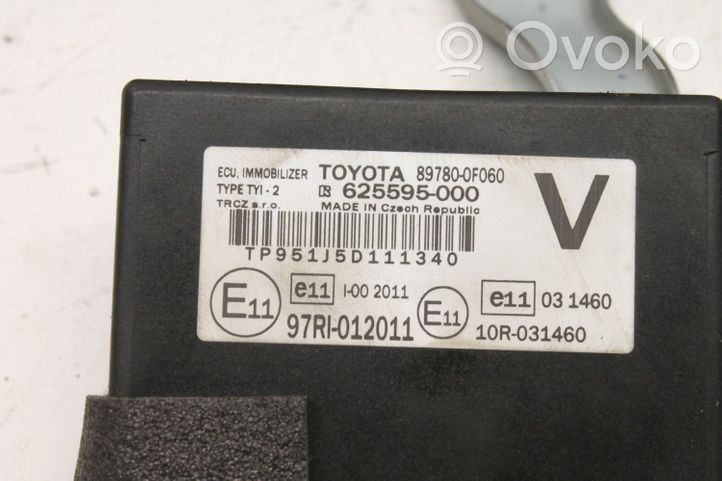 Toyota Verso Kit centralina motore ECU e serratura 896610F630