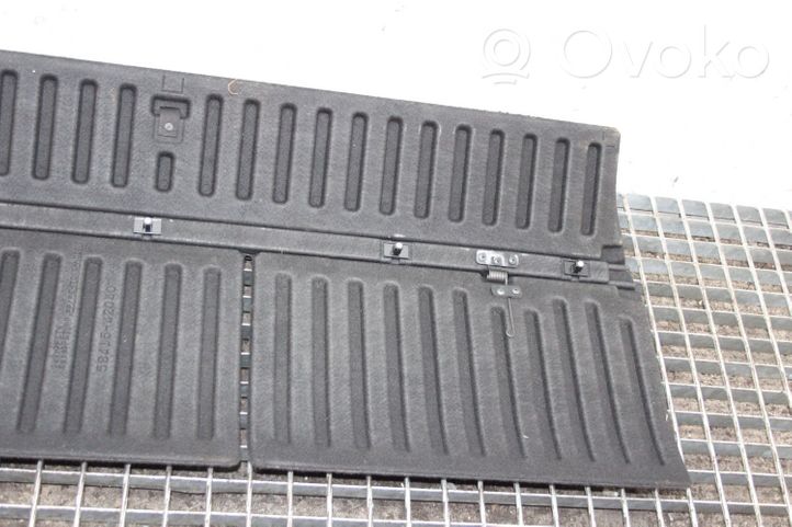 Toyota RAV 4 (XA40) Tapis de coffre 5841542040