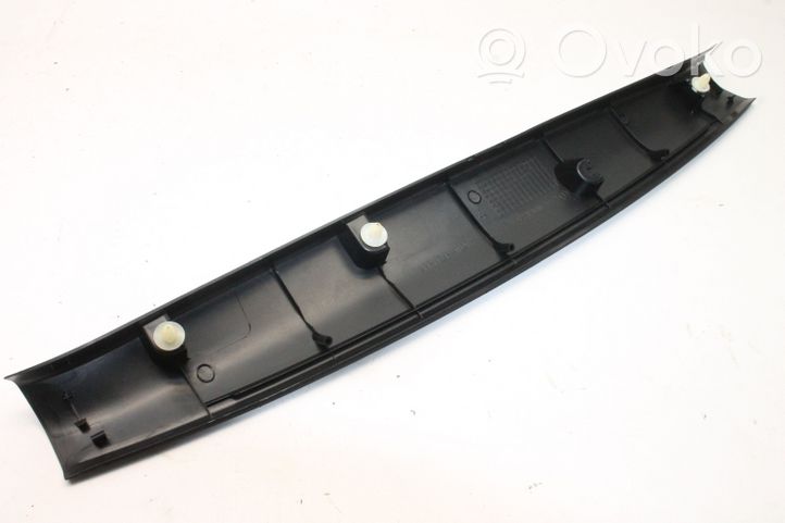 Toyota RAV 4 (XA40) Rivestimento portellone 6793942040