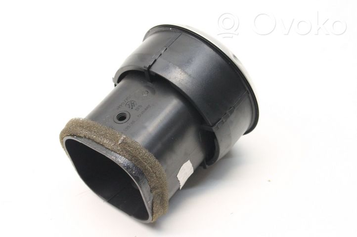 Audi TT Mk1 Lango oro grotelės 8N0820901