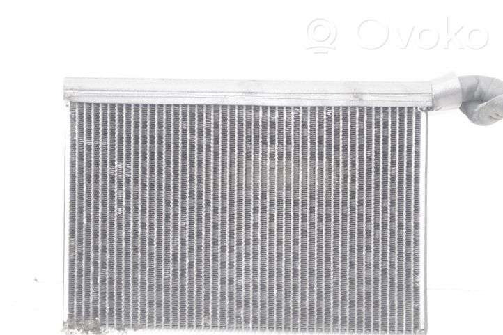 BMW 3 E92 E93 Radiatore aria condizionata (A/C) (abitacolo) 