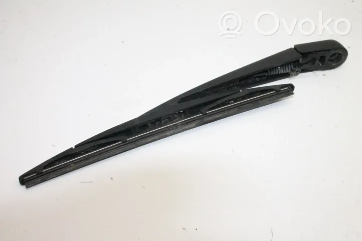 Mitsubishi Outlander Rear wiper blade arm 