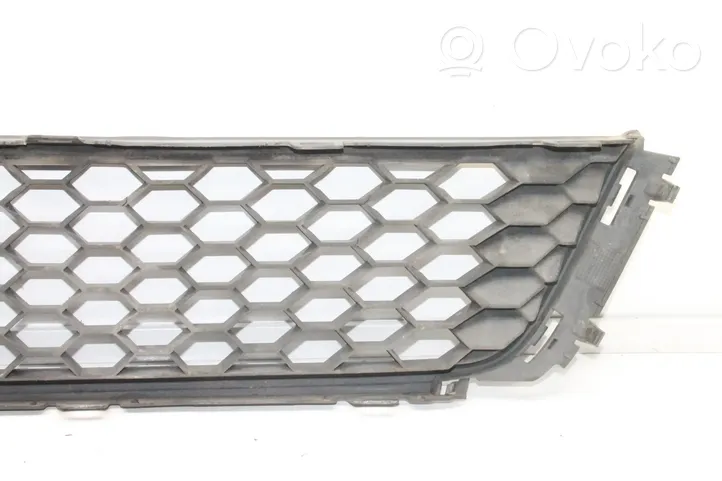 Volkswagen Polo V 6R Grille inférieure de pare-chocs avant 6R0853677C