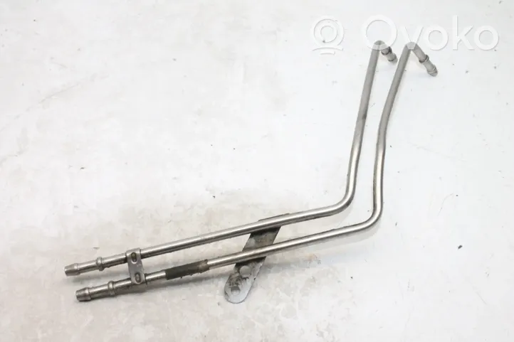 Land Rover Freelander 2 - LR2 Fuel line pipe 