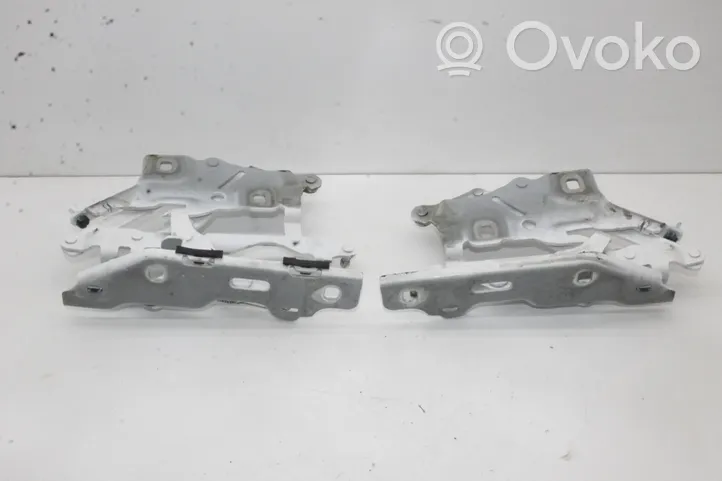 Audi A5 Charnière, capot moteur 8W6823301E