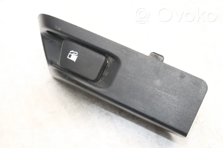 Toyota Prius (XW30) Maniglia di rilascio del tappo carburante 