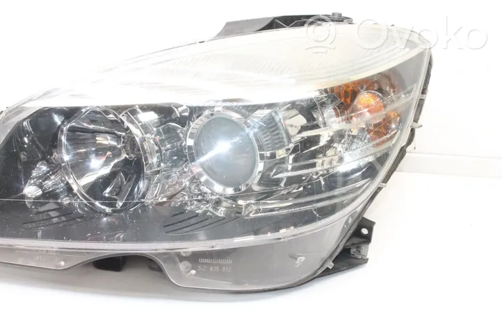 Mercedes-Benz CLC CL203 Lampa przednia 