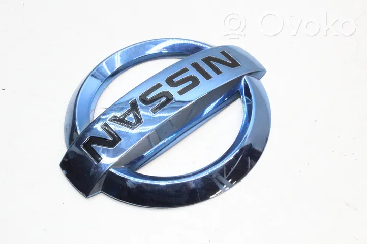 Nissan Leaf I (ZE0) Mostrina con logo/emblema della casa automobilistica 