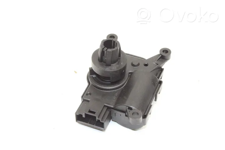 Volkswagen Polo VI AW Stellmotor Heizung Klima 2Q0907511D