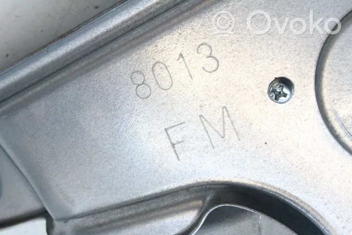 Subaru Outback (BS) Moteur d'essuie-glace arrière 8013FM