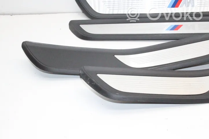 BMW 6 F06 Gran coupe Garniture de protection de seuil intérieur 8053575