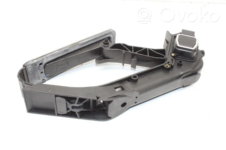 Mercedes-Benz SLK R171 Accelerator throttle pedal A1703000404