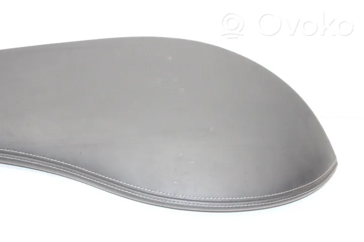 Infiniti Q30 Rivestimento del vano portaoggetti del cruscotto 682105DA0A