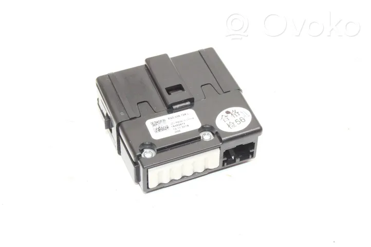 Volkswagen Golf VII USB socket connector 5Q0035726L