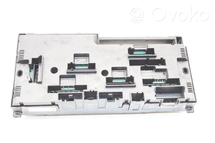 BMW 6 F06 Gran coupe Fuse box set 9252815