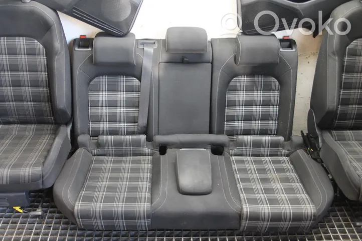 Volkswagen Golf VII Set interni 