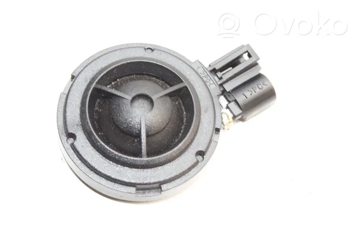 Audi TT TTS Mk2 Takaoven kaiutin 8J0035399A