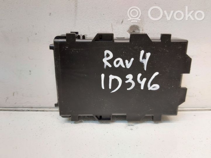 Toyota RAV 4 (XA40) Gateway valdymo modulis 8911142021