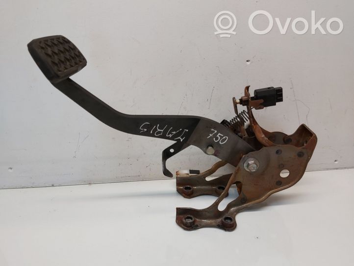 Toyota Yaris Brake pedal 8951033030