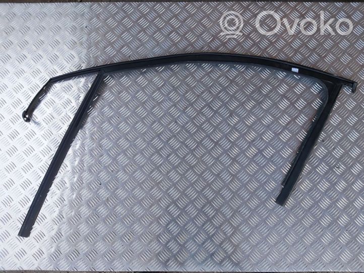 Mercedes-Benz B W246 W242 Guarnizione in gomma finestrino/vetro portiera anteriore A2467250800