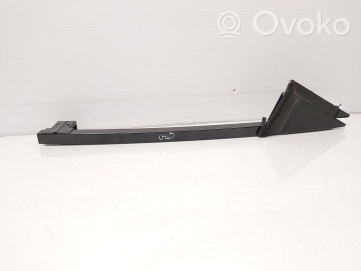 Nissan Qashqai Kita galinių durų apdailos detalė 822344EA0A