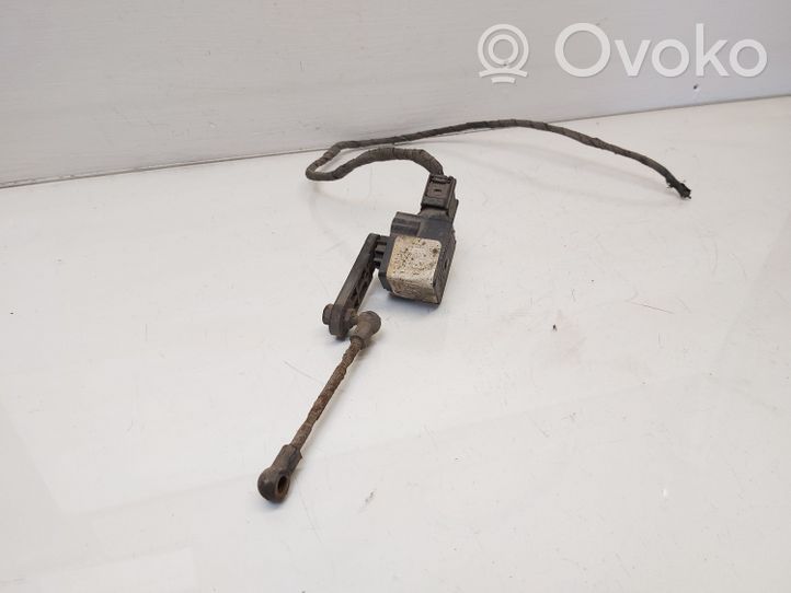 Chrysler 300 - 300C Front height sensor lever 